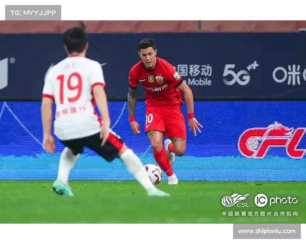 中超联赛场均进球分析:揭示国内足球赛事的进攻趋势与得分特点 中超联赛场均进球分析:揭示国内足球赛事的进攻趋势与得分特点